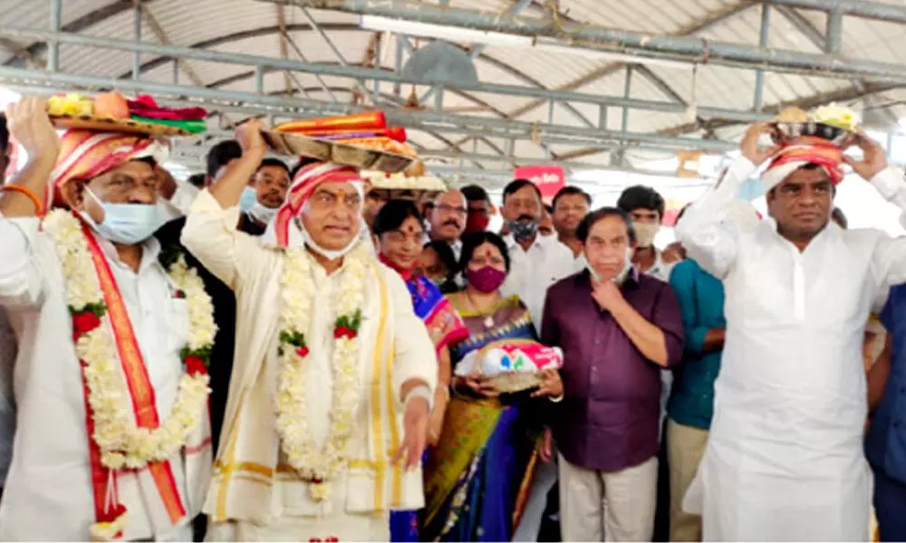Vasantha Panchami celebrations begin in  Basara, minister Indrakaran Reddy presents silk robes to goddess