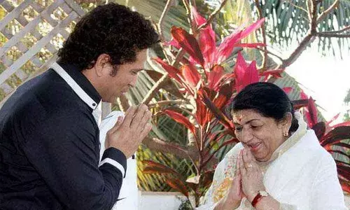 Lata Mangeshkar with Sachin Tendulkar