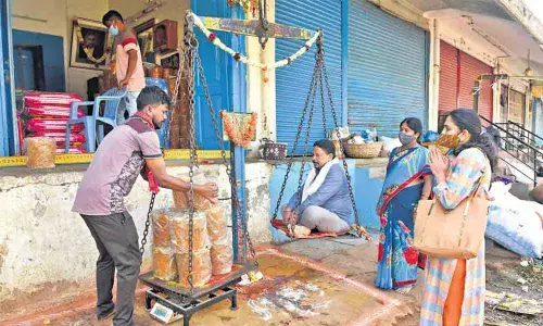 Now, devotees can order Medaram prasadam online