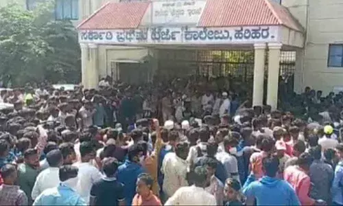 Hijab row: 3-day holiday for educational institutions as violence erupts