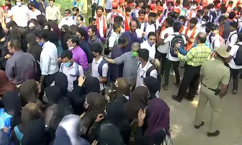 The Hijab Row In Karnataka Is Causing Tremors In Madhya Pradesh And Puducherry