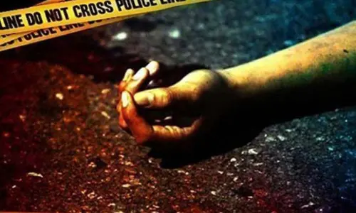 Lorry mows down techie in Nagole