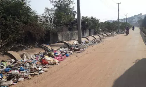 Raw water pipeline at Mir Alam Lake reeks of neglect