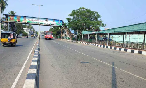 Bus stop at Krishna Nagar where the bus does not halt