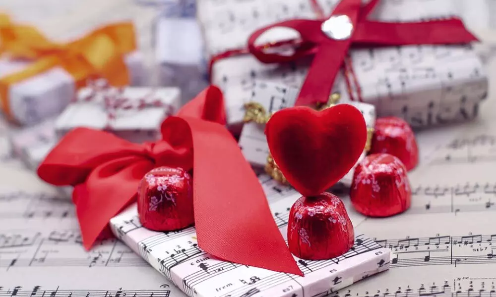 Valentines Day 2022: Best gadgets gifts for your partner