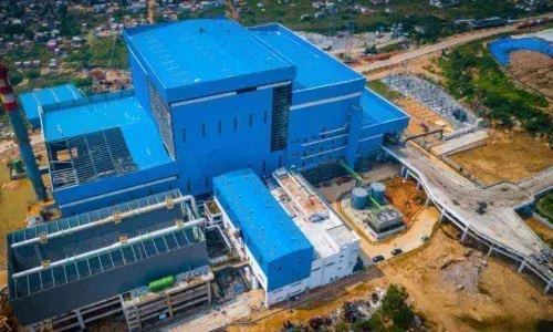 Jawaharnagar locals perturbed by smoke from landfill’s power plant