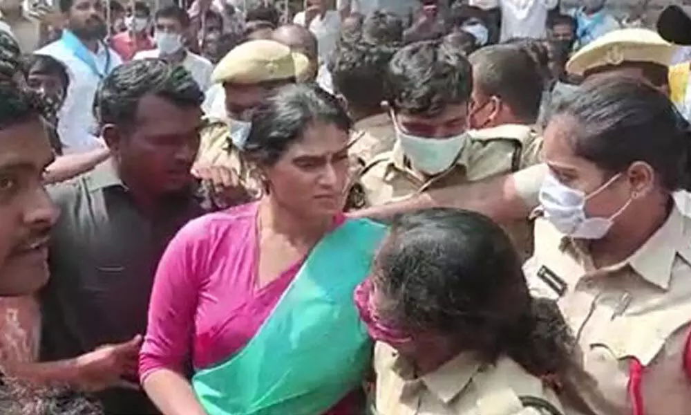 YS Sharmila protests at TSPSC office in Hyderabad, demands job notifications