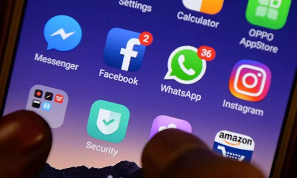 WhatsApp to soon let users set Facebook-like cover photos