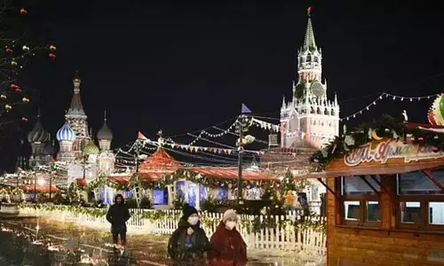 Russians scoff at Western fears of Ukraine invasion