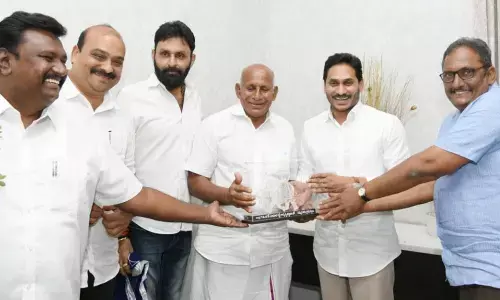 TDP founder and former CM later NT Rama Rao’s family members, Minister Kodali Venkateswara Rao and others meeting Chief Minister YS Jagan Mohan Reddy at the camp office in Tadepalli on Tuesday