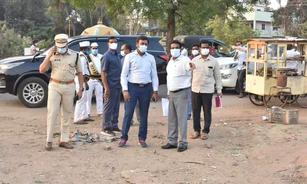 District Collector Chevuri Hari Kiran inspecting vacant sites and buildings in Amalapuram on Wednesday