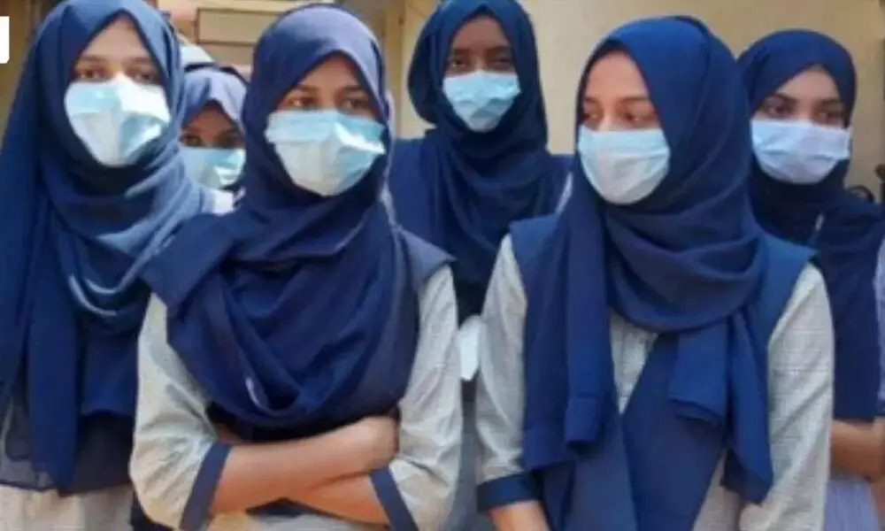 Allow hijab during Ramzan, Fridays: Fresh appeal in Karnataka High Court