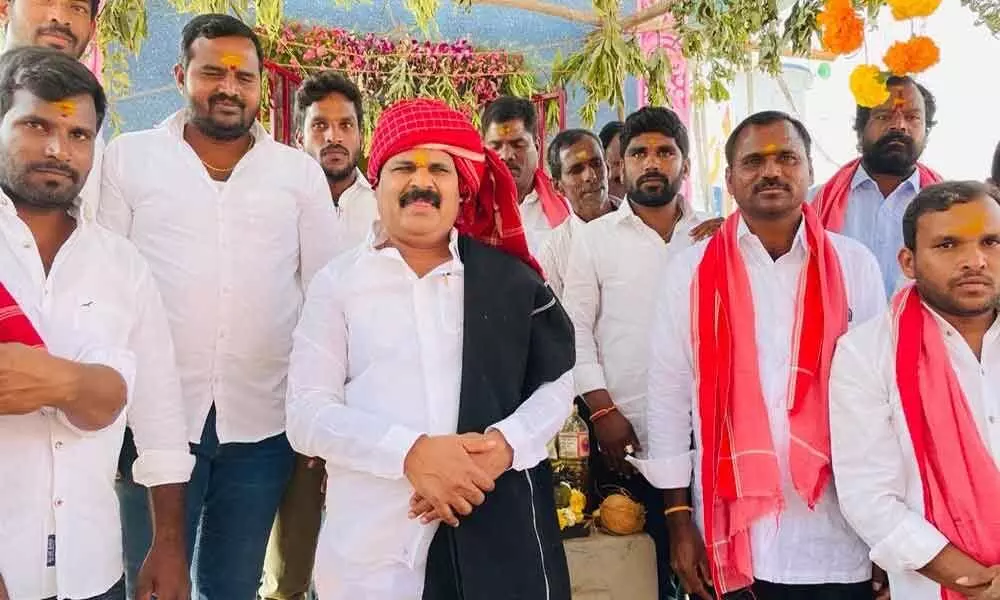 Shadnagar constituency Congress in-charge Veerlapally Shankar at the inauguration of the Sri Beerappa Swamy Temple at Bandoniguda village in Nandigama zone on Monday