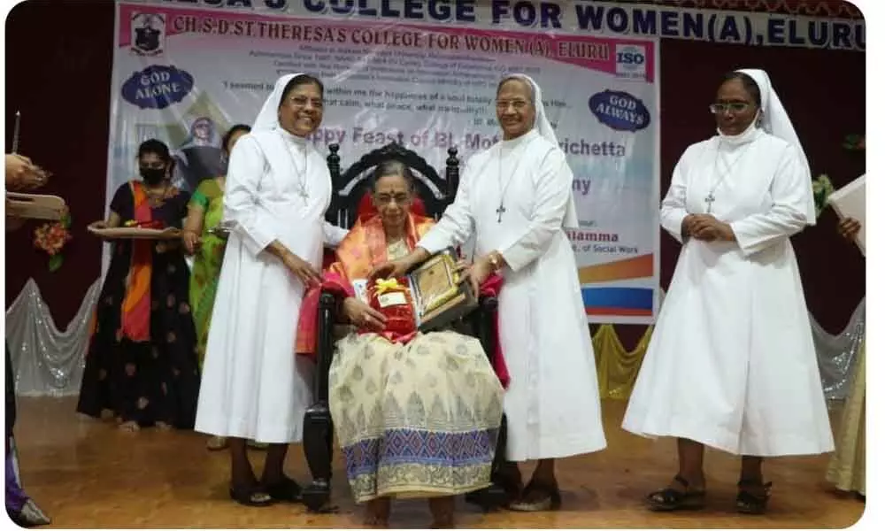 Celebration of Education with Proficiency Award Ceremony-2022 on the feast of Mother Enrichetta at CH SD St Theresa’s (A) College for Women in Eluru on Monday