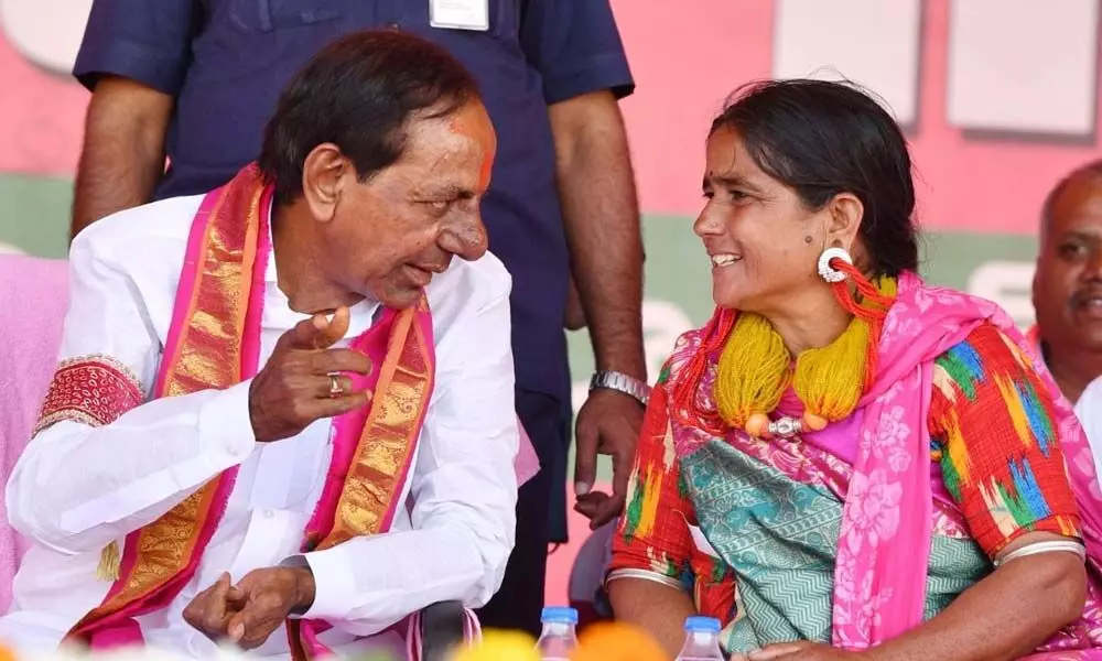 Chief Minister K Chandrashekar Rao at a public meeting held after laying foundation stone for Sangameshwara and Basaveshwara Lift Irrigation Projects at Narayankhed on Monday