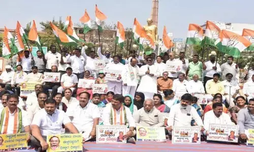Congress protests demanding ouster of Minister KS Eshwarappa