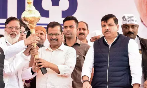 Modi equating cycle with terror an attack on poor: Arvind Kejriwal