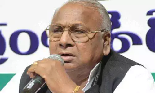 Veteran Congress leader V Hanumantha Rao