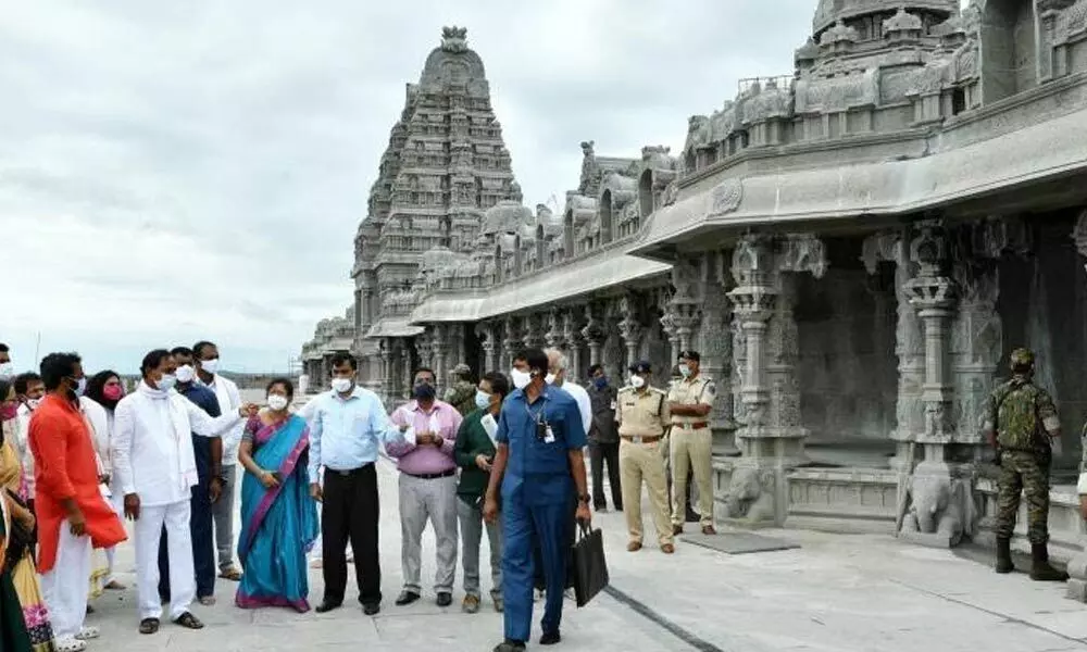 CM KCR examining the temple works under tight security of police (file photo)