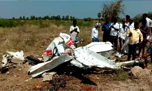 Pilot, trainee pilot die in chopper crash in Nalgonda