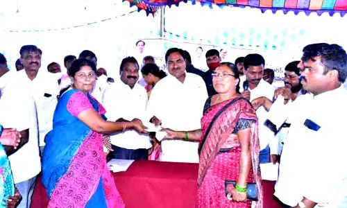 Errabelli Dayakar Rao distributes Kalyana Lakshmi, Shaadi Mubaarak cheques