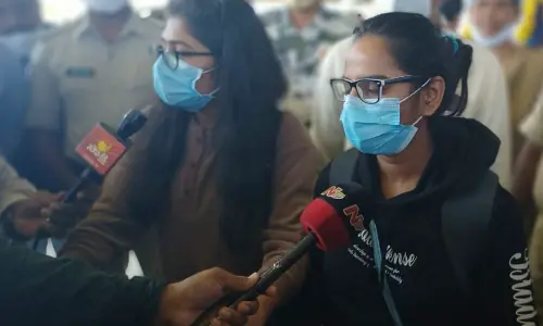 Andhra students arrive from Ukraine at Rajahmahendravaram airport