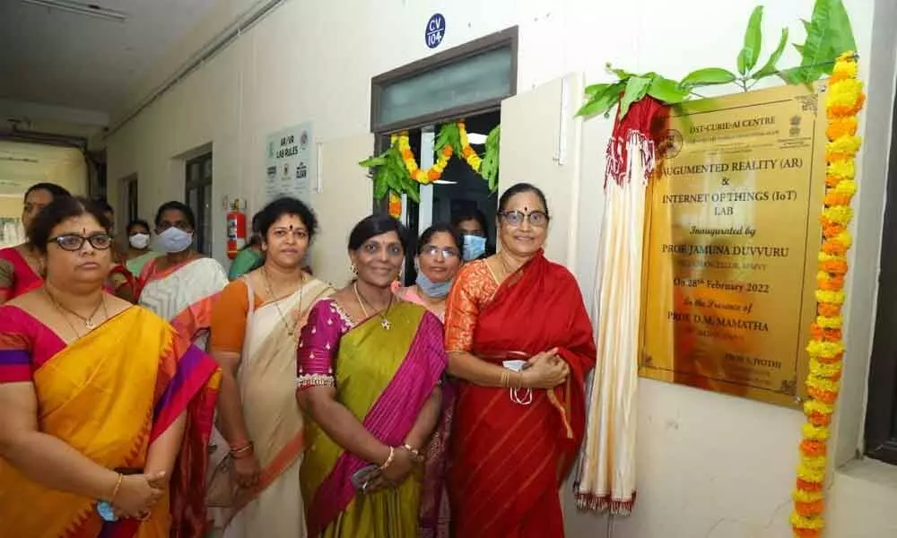 SPMVV V-C Prof D Jamuna inaugurating AR & IoT laboratory in Tirupati on Monday. Coordinator of DST-CURIE-AI centre Prof S Jyothi and others are also seen.