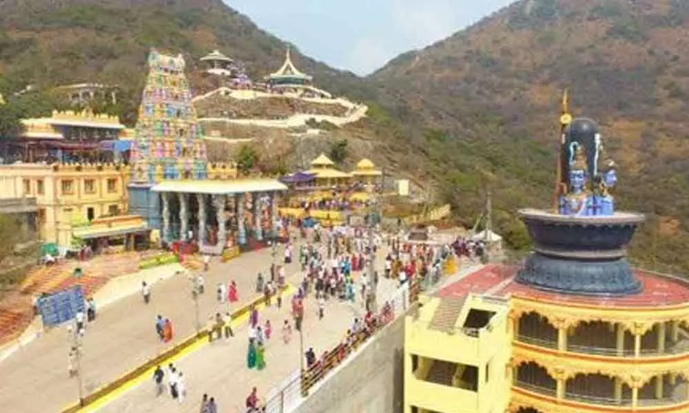 Trikoteswara Swamy, Amaralingeswara Swamy temples decked up for Maha Sivaratri festivities