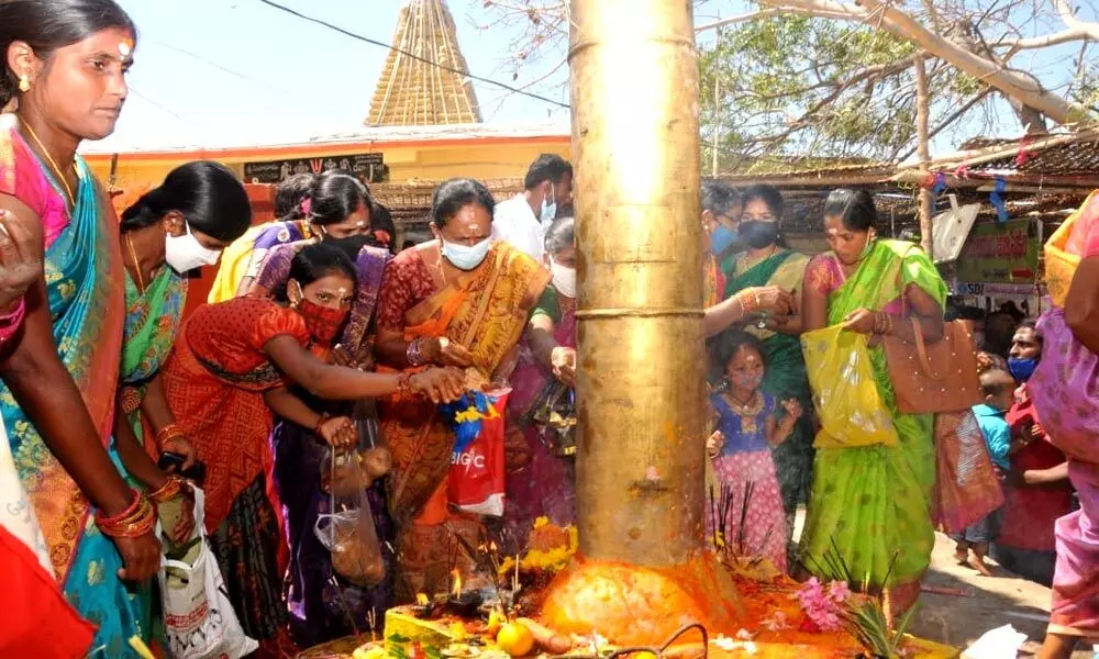 Telugu states celebrate Maha Shivratri with gaiety