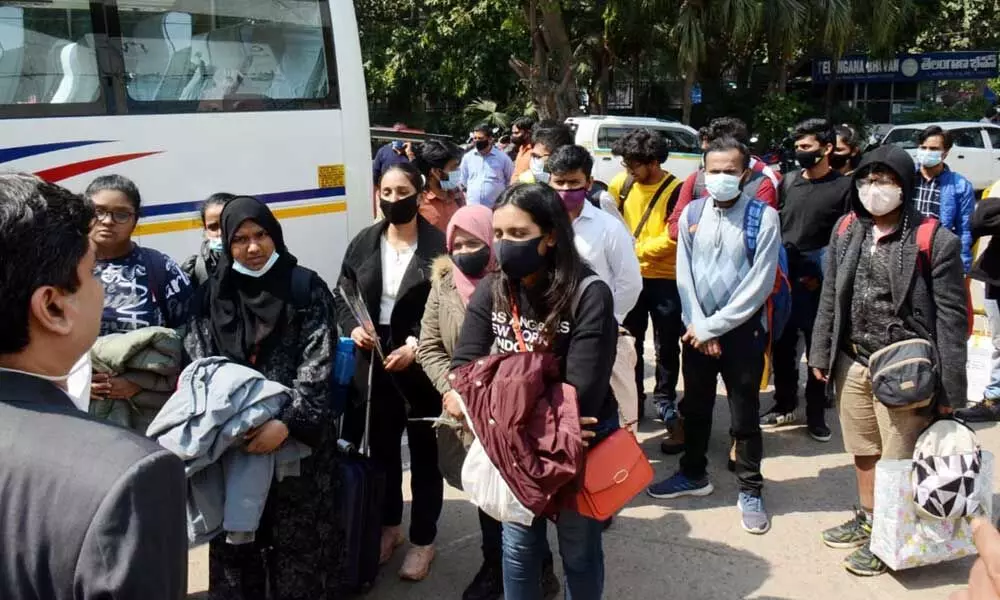 30 more Telangana students reach New Delhi from Ukraine