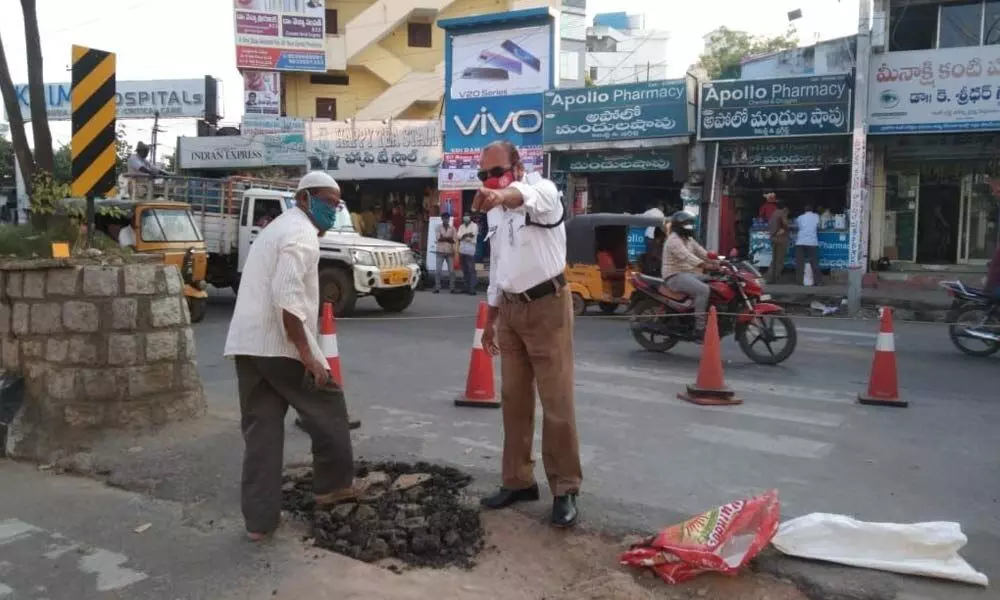 RTC conductor Md Ghouse Pasha campaigning for travelling on RTC buses in Khammam district