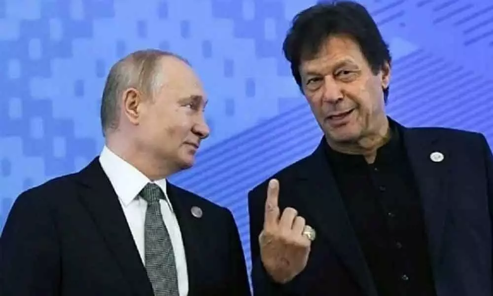 Imran becomes first PM to back Putin with new trade deal