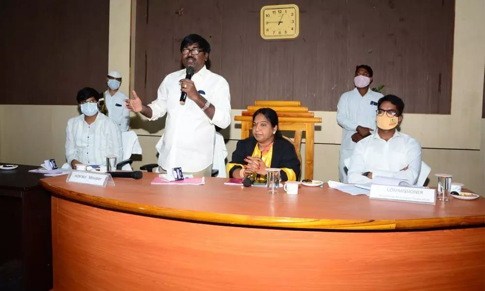 Minister for Transport Puvvada Ajay Kumar speaking at the municipal budget meeting in Khammam on Thursday