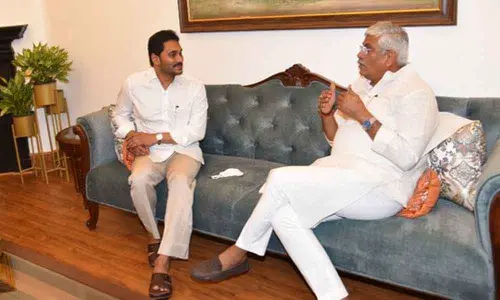 YS Jagan Mohan Reddy; Gajendra Singh Shekhawat