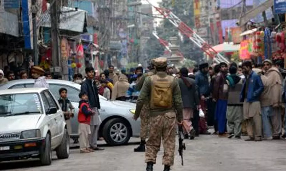 5 dead in blast near Peshawar mosque