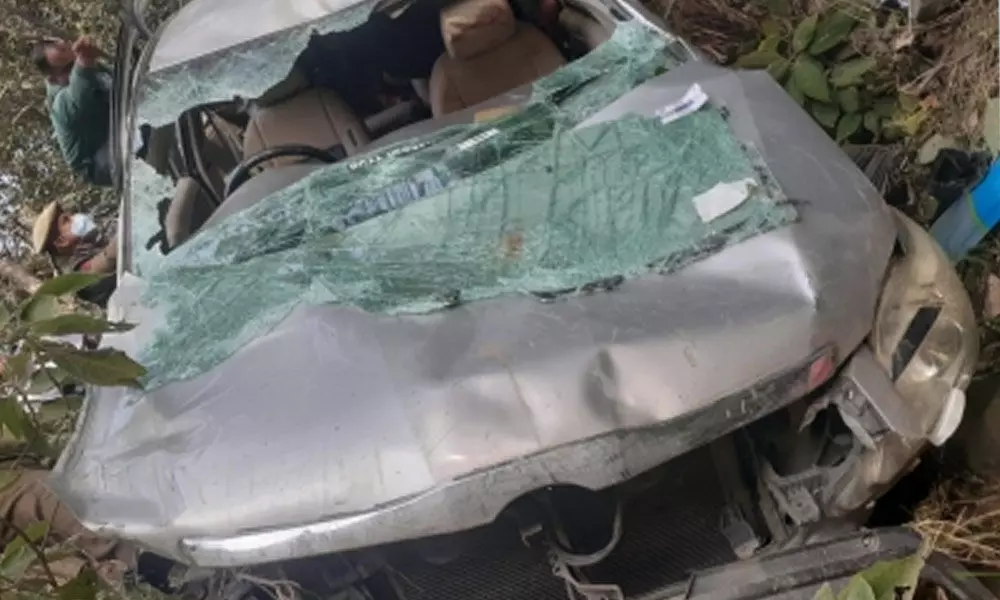5 killed in Jammu and Kashmir road accident