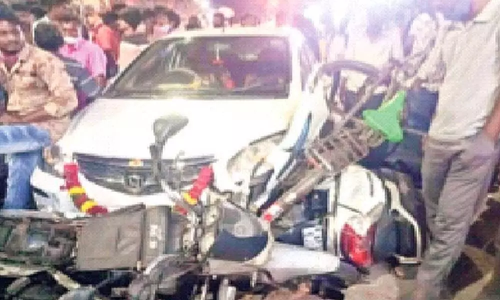 New car rams into people and other vehicles in Machavaram