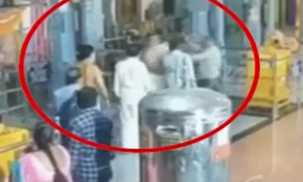 Case against temple priest for hitting devotee