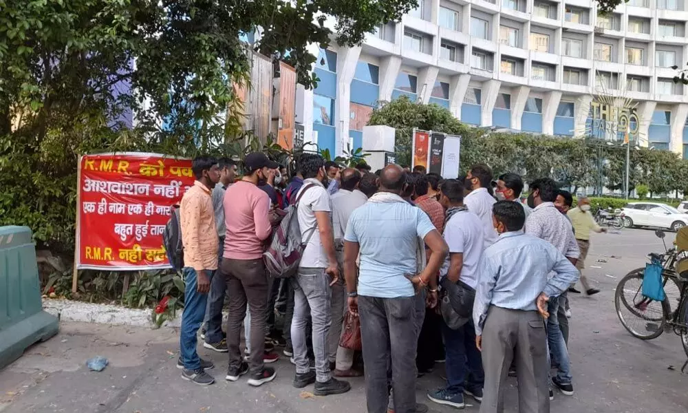 RMR Staff Intensifies Protest Against NDMC, Demands To Be Regularised