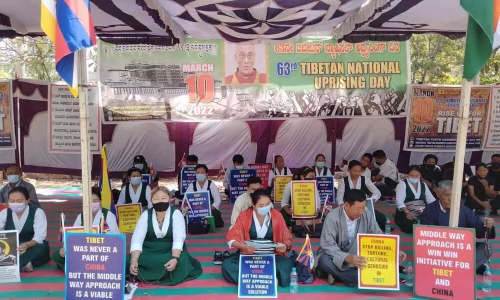 Tibetans stage protest against China