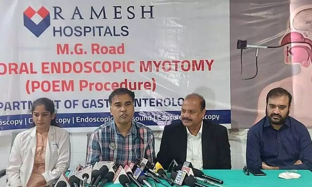 Senior gastroenterologist Dr Bathini Rajesh along with Unit head Dr Karupati Sudarshan, pulmonologist  Dr Tatineni Sandeep, Dr Kakani Sindhura addressing the media in Vijayawada on Wednesday