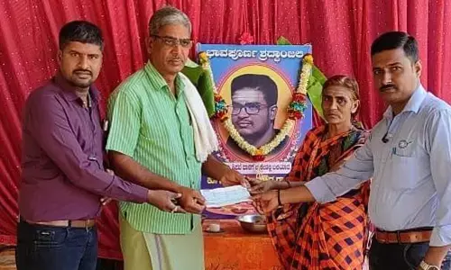 Pharma firm donates 5 lakh to Naveen’s family