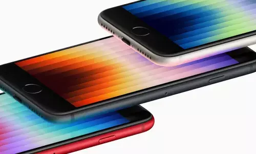 The new iPhone SE offers a bigger battery than the old one