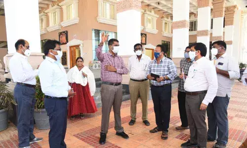 Padmavathi Nilayam gears up to house collectorate for Balaji dist