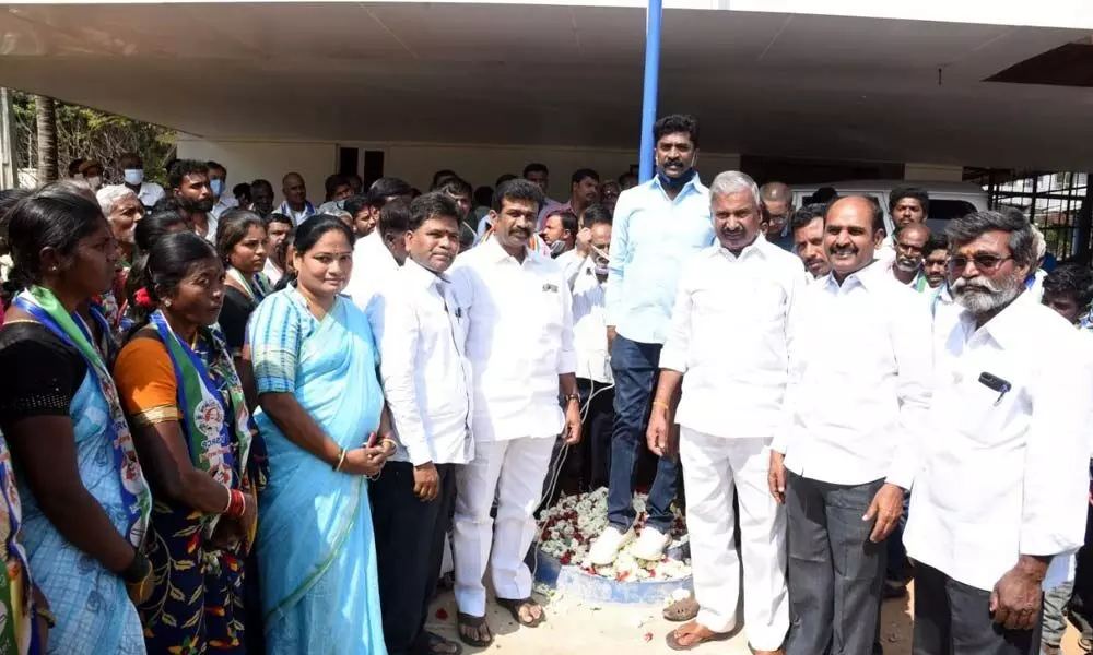 Minister for panchayat raj Peddireddy Ramachandra Reddy taking part in YSRCP formation day celebrations in Tirupati on Saturday