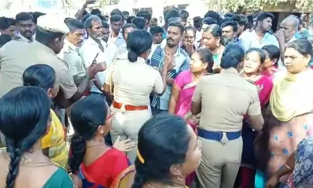 College Student In Tamil Nadu Commited Suicide