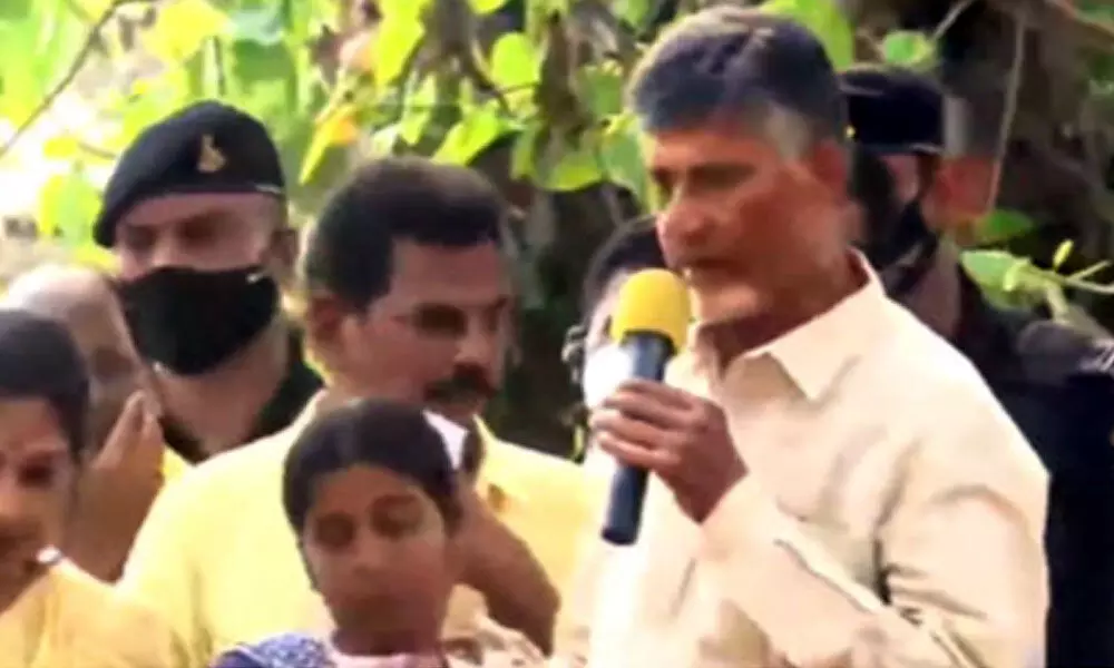 Chandrababu visits Jangareddygudem, pays condolence to those who died mysteriously