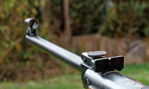 Girl dies in air gun misfire in Sangareddy