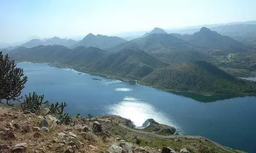 8 Must Visit Places in Horsely Hills