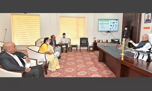 Special chief secretary of agriculture department Poonam Malakondaiah calls on Governor Biswa Bhusan Harinchandan at Raj Bhavan in Vijayawada on Thursday